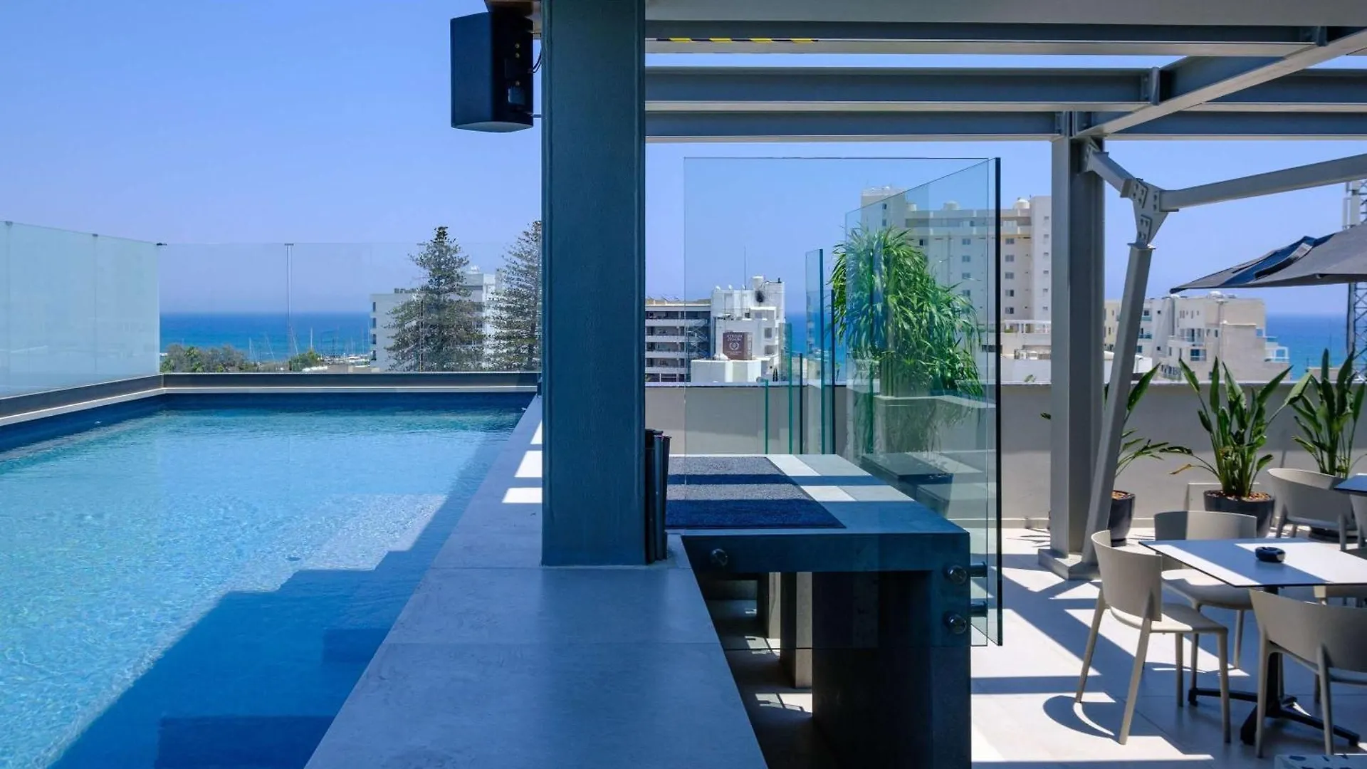 Mercure Larnaca City